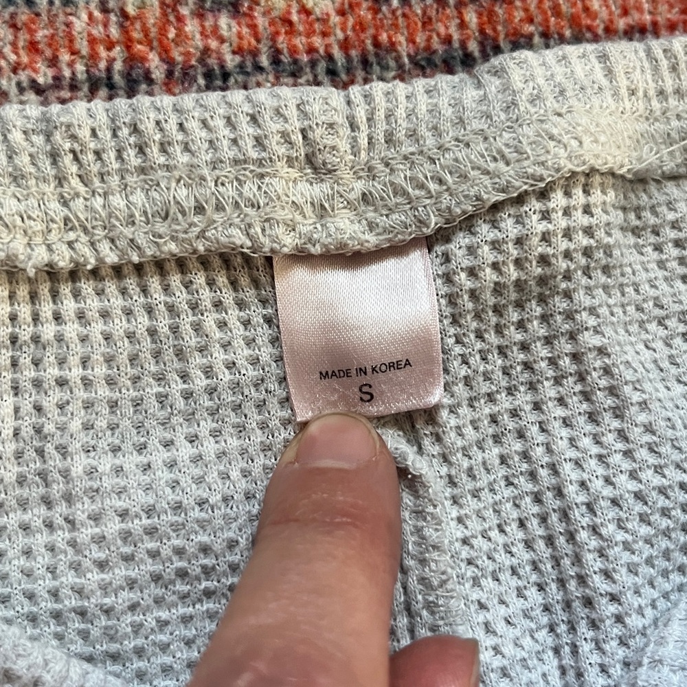 Victoria's Secret Pajamas Matching Set Waffle Knit Button Top/Jogger Lounge Set - Picture 7 of 9